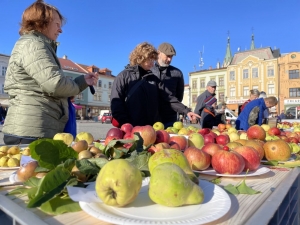 Jablečný den a farmářské trhy