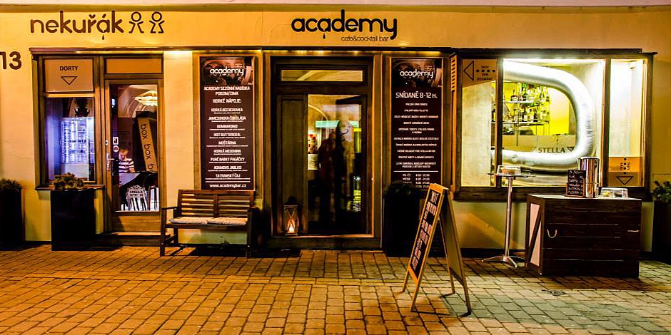 Academy – cafe&coctail bar