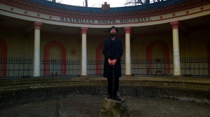 Lovec střelil na ptáka