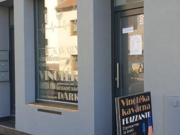 Vinotéka a kavárna Frizzante