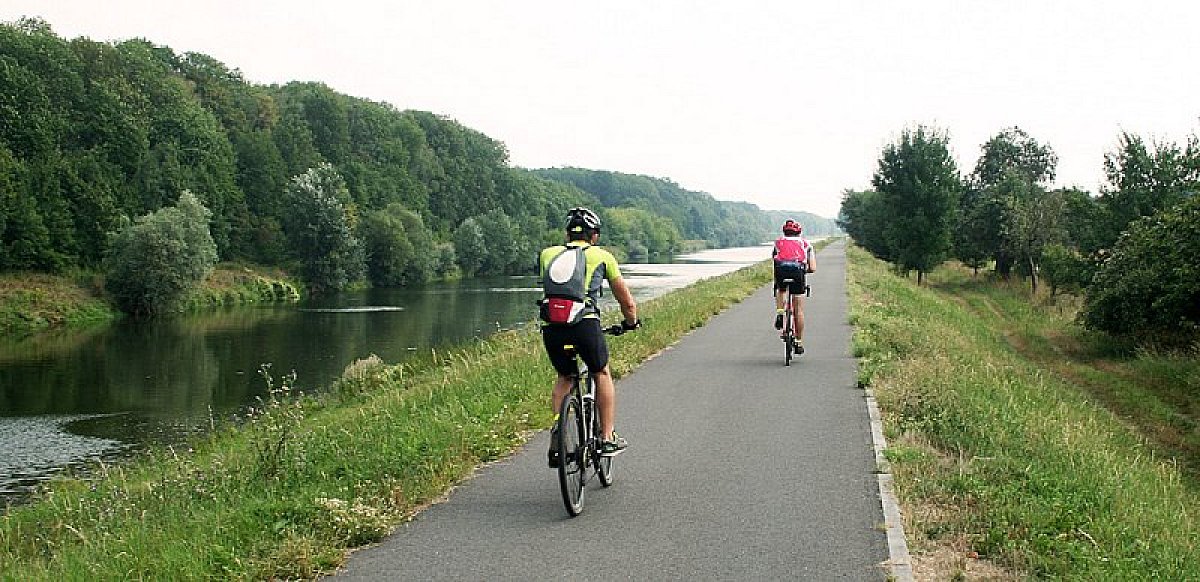 Piste cyclable n° 47 en direction de Kvasice