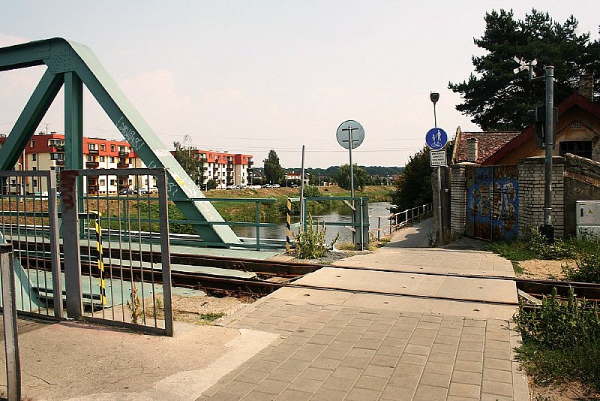 Pont ferroviaire à Dolní zahrady
