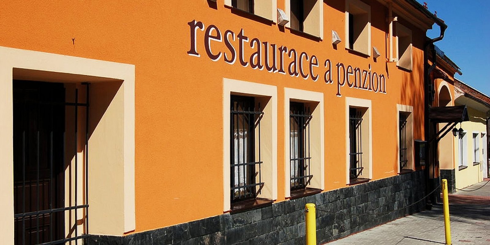 Penzion a Pizzerie Na Jízdárně