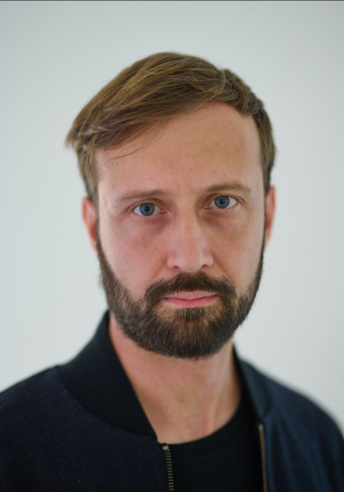 Jan Poupě: Stopy paměti v nekonečnu